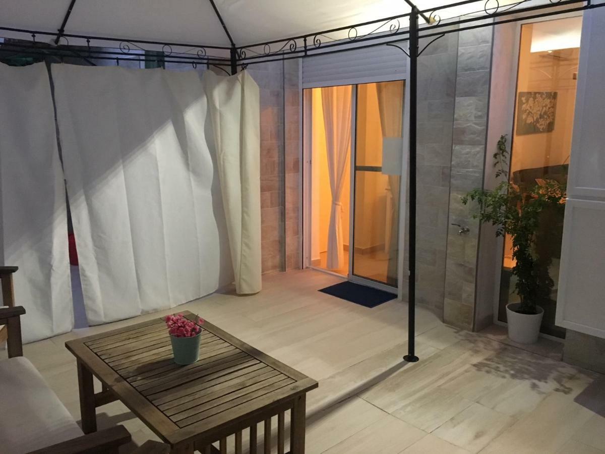 Apartamento Los Naranjos De Santa Justa Sevilla Exterior foto
